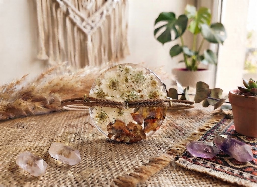 Bracelet fleurs blanches